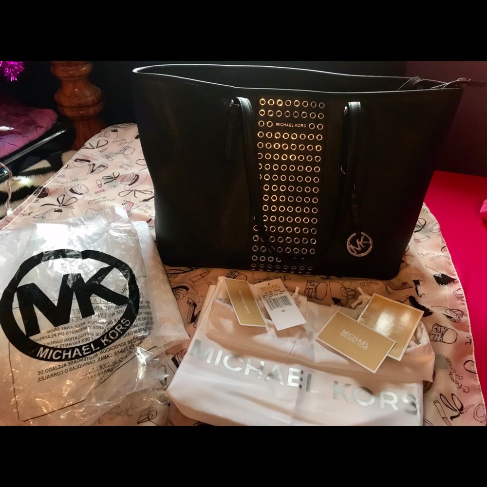 🚫SOLDAuthentic Michael Kors Jet Set Tote, Black - Picture 2 of 7